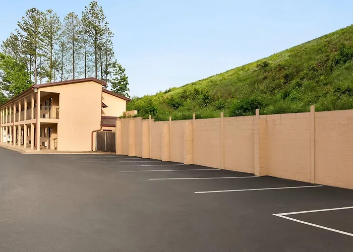 Days Inn By Wyndham Cartersville