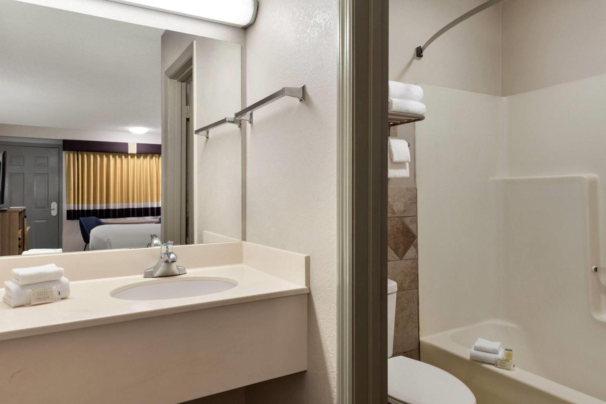 Hotel Days By Wyndham 3*
